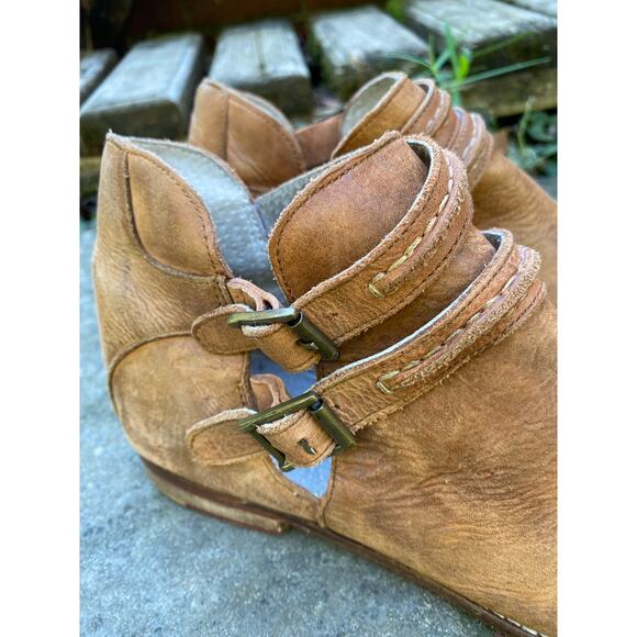Free People Women's Size 39 US 8.5 US Brown Leather Ankle Straps Booties - Picture 2 of 13